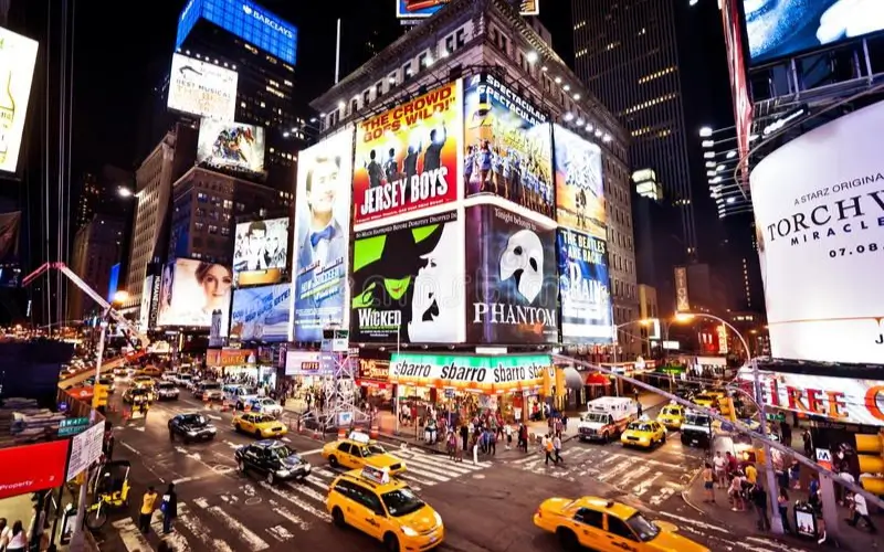 Times Square Watch a Broadway Show