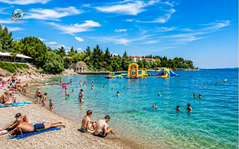 Kolovare Beach